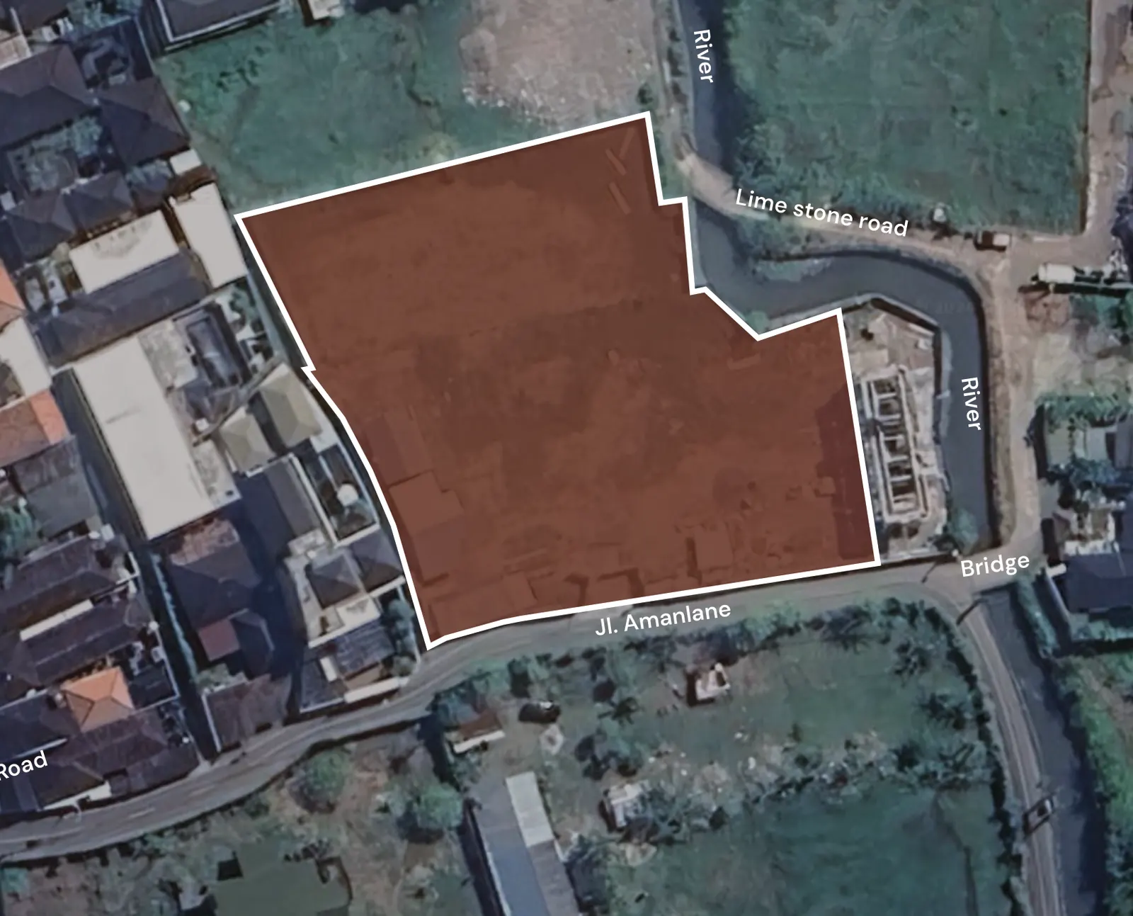 Whole site: 3.133,75 m², one contiguous site, three certificates.
